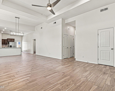 13253 Coldham Street - Photo Thumbnail 9