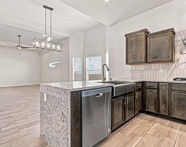 13253 Coldham Street - Photo Thumbnail 17