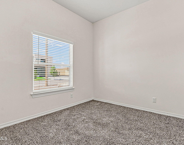 13253 Coldham Street - Photo Thumbnail 4