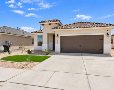 13876 Loreina Luz Avenue - Photo Thumbnail 2