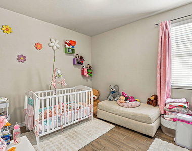 13876 Loreina Luz Avenue - Photo Thumbnail 23