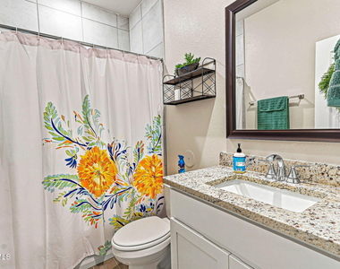 13876 Loreina Luz Avenue - Photo Thumbnail 21