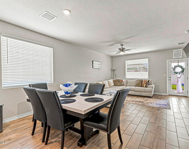 13876 Loreina Luz Avenue - Photo Thumbnail 15