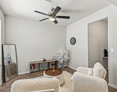 13876 Loreina Luz Avenue - Photo Thumbnail 6