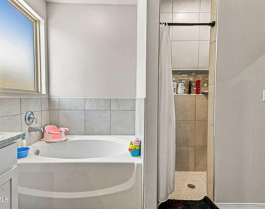 13876 Loreina Luz Avenue - Photo Thumbnail 31