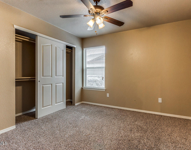 612 Angela Lane - Photo Thumbnail 19