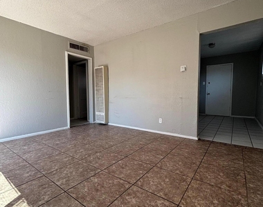 3906 Harrison Avenue - Photo Thumbnail 5