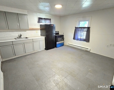 33 Olive Street - Photo Thumbnail 1