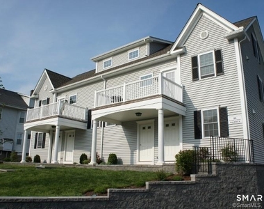 44 Stuart Avenue - Photo Thumbnail 12
