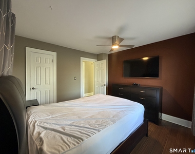 15 Overland Avenue - Photo Thumbnail 11