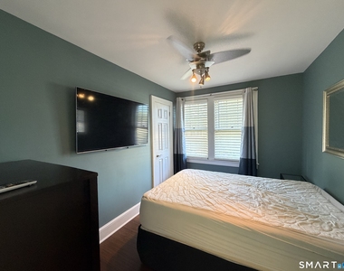 15 Overland Avenue - Photo Thumbnail 12