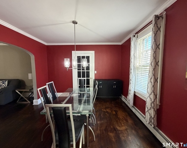15 Overland Avenue - Photo Thumbnail 4