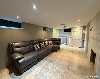 15 Overland Avenue - Photo Thumbnail 19