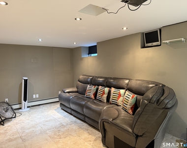 15 Overland Avenue - Photo Thumbnail 18