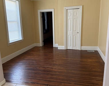 152 Scott Street - Photo Thumbnail 3