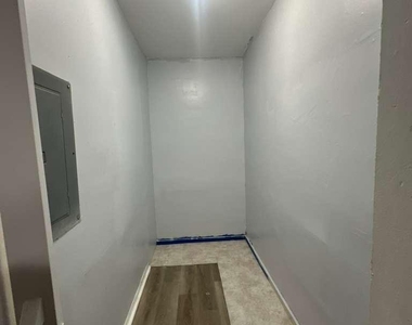 157 Lounsbury Street - Photo Thumbnail 6