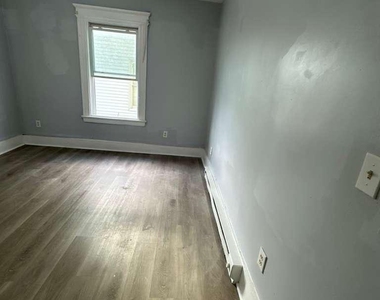 157 Lounsbury Street - Photo Thumbnail 2