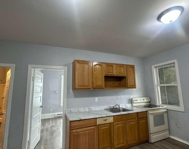 157 Lounsbury Street - Photo Thumbnail 5