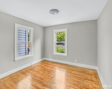 718 Winchester Avenue - Photo Thumbnail 7