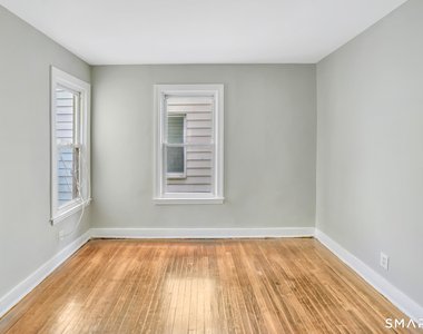 718 Winchester Avenue - Photo Thumbnail 6
