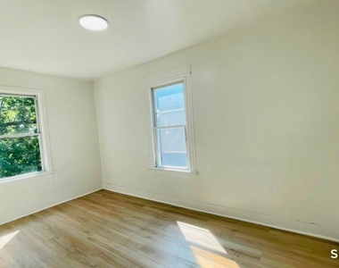 10 Branch Street - Photo Thumbnail 5