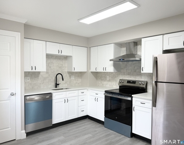 1414 Whitney Avenue - Photo Thumbnail 8