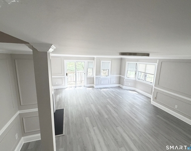 1414 Whitney Avenue - Photo Thumbnail 12