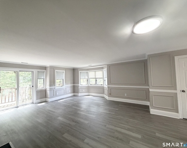 1414 Whitney Avenue - Photo Thumbnail 11