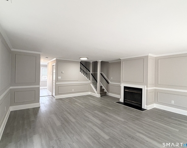 1414 Whitney Avenue - Photo Thumbnail 17