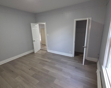 46 Washington Street - Photo Thumbnail 5