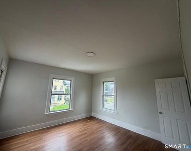 144 Prospect Street - Photo Thumbnail 2