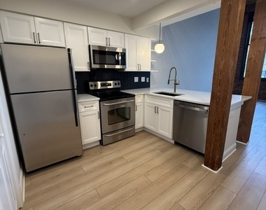 25 Grand Street - Photo Thumbnail 2