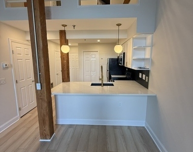 25 Grand Street - Photo Thumbnail 12