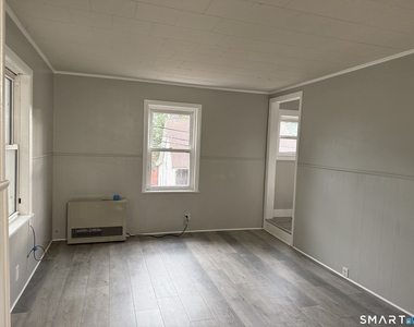 163 Echo Lake Road - Photo Thumbnail 8