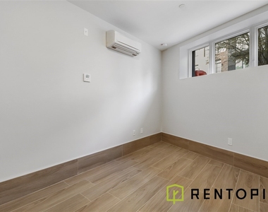 426 Manhattan Avenue - Photo Thumbnail 8