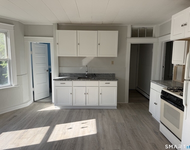 34 Beatty Street - Photo Thumbnail 17