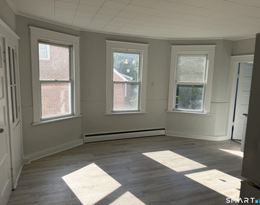 34 Beatty Street - Photo Thumbnail 18