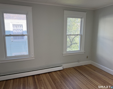 34 Beatty Street - Photo Thumbnail 3