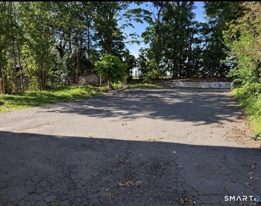 34 Beatty Street - Photo Thumbnail 24