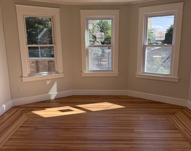 34 Beatty Street - Photo Thumbnail 8