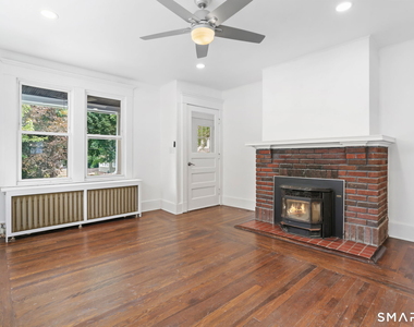 104 Thornton Street - Photo Thumbnail 4
