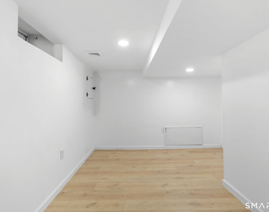 104 Thornton Street - Photo Thumbnail 30