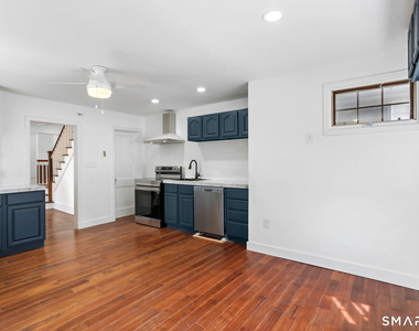 104 Thornton Street - Photo Thumbnail 14