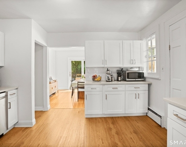12 Thomes Street - Photo Thumbnail 5