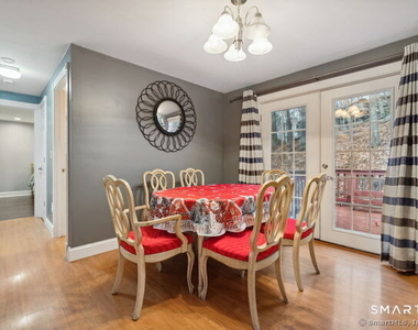 8 Auburn Trail - Photo Thumbnail 16