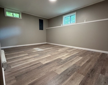 8 Auburn Trail - Photo Thumbnail 29