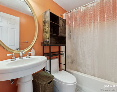 8 Auburn Trail - Photo Thumbnail 26