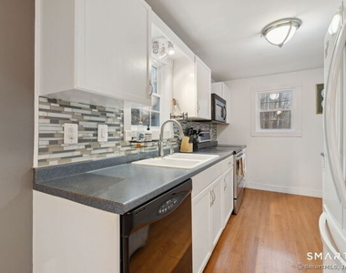 8 Auburn Trail - Photo Thumbnail 15