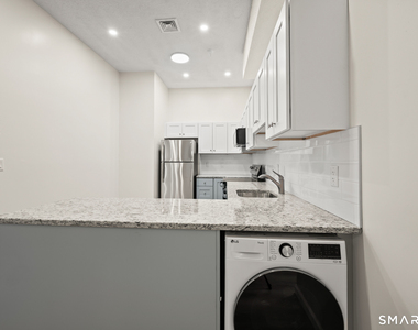 594 Main Street - Photo Thumbnail 5