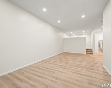 594 Main Street - Photo Thumbnail 16